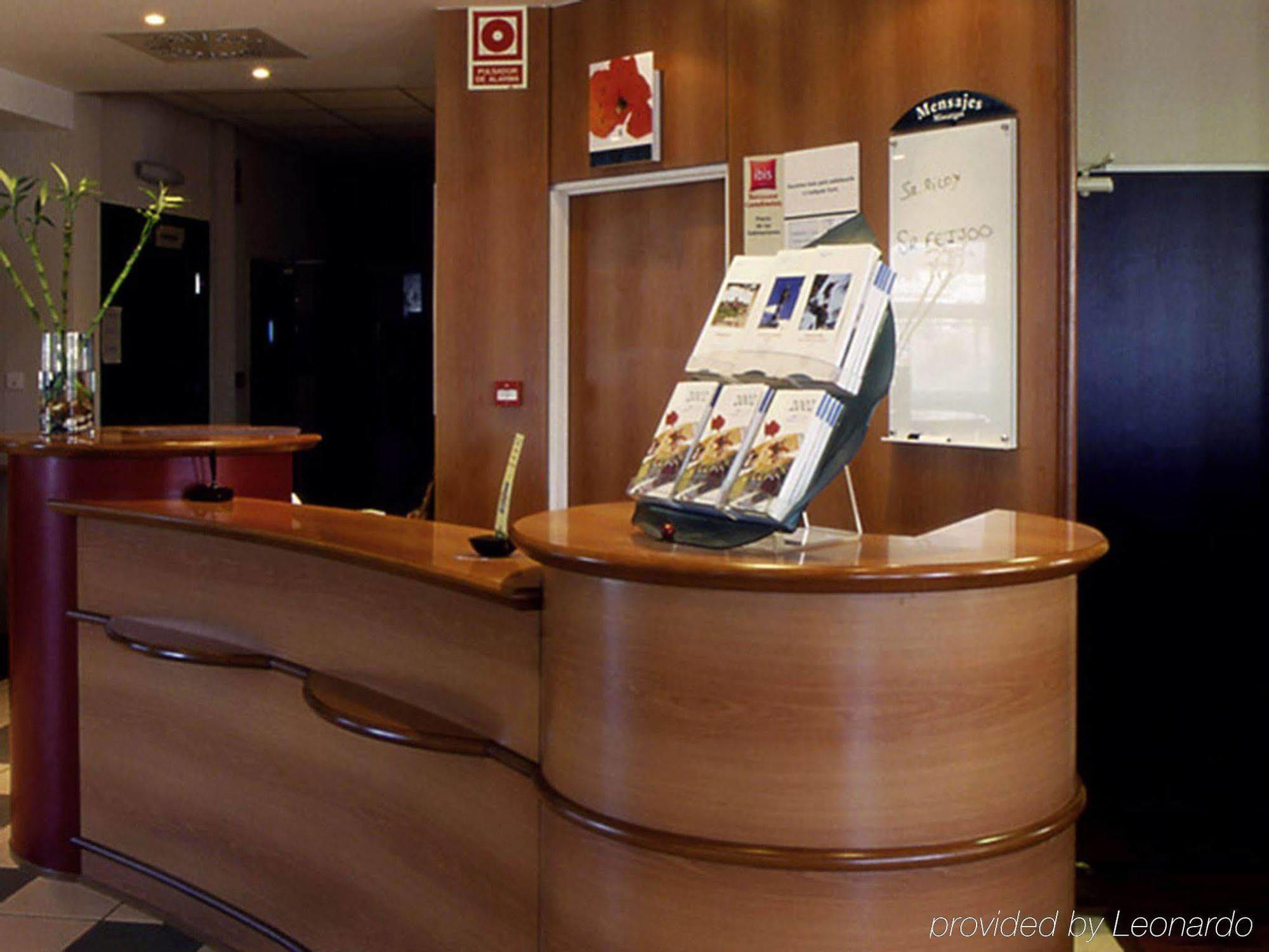 Ibis Barcelona Castelldefels Hotel Exterior photo